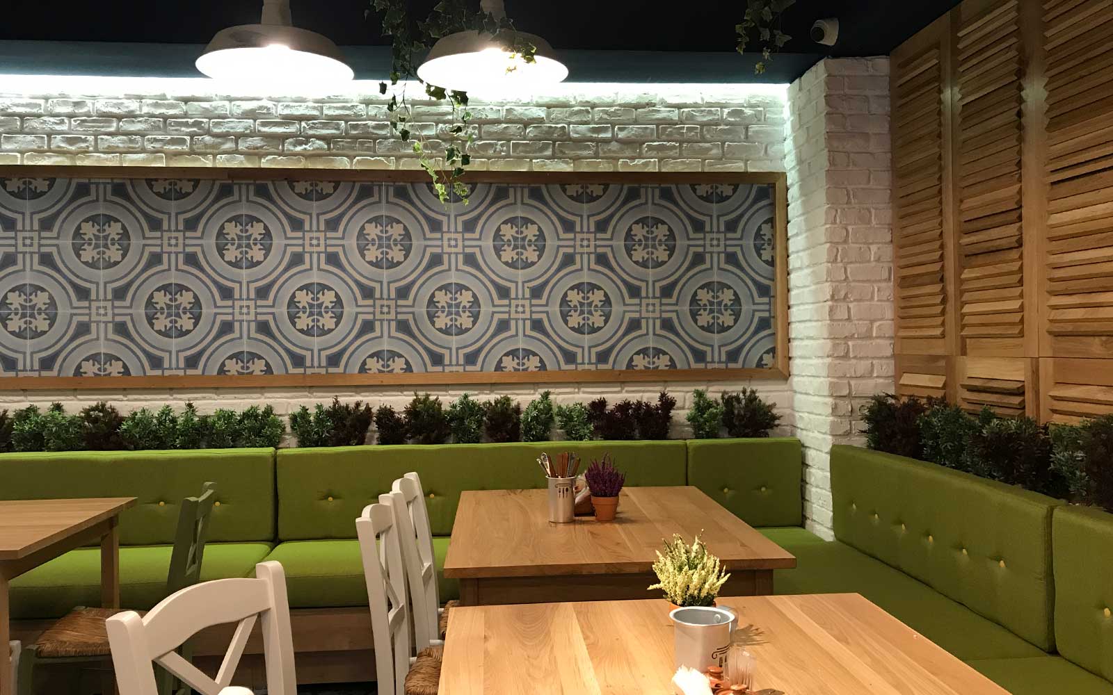 Detaliu de amenajare – Nikos Greek TAverna, București