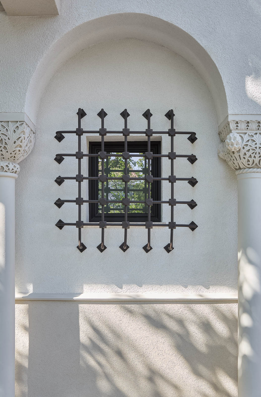 Perspectivă asupra spațiului – Rosenthal House, București