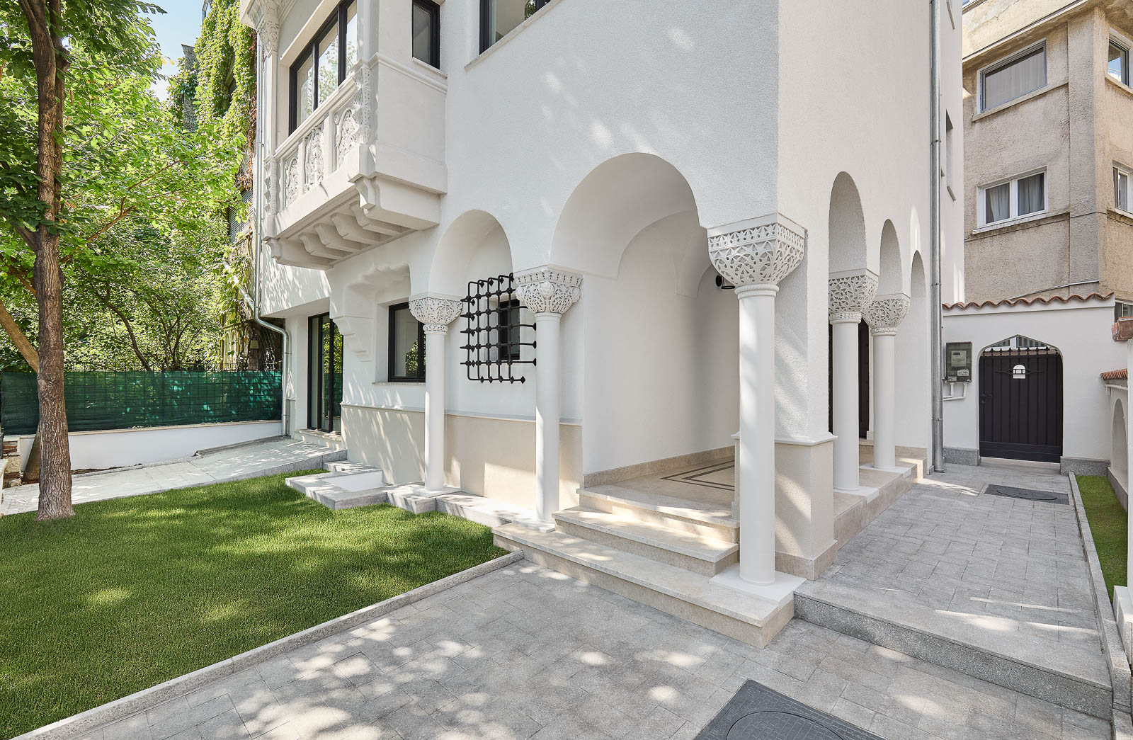 Detaliu arhitectural, vedere secundară – Rosenthal House, București