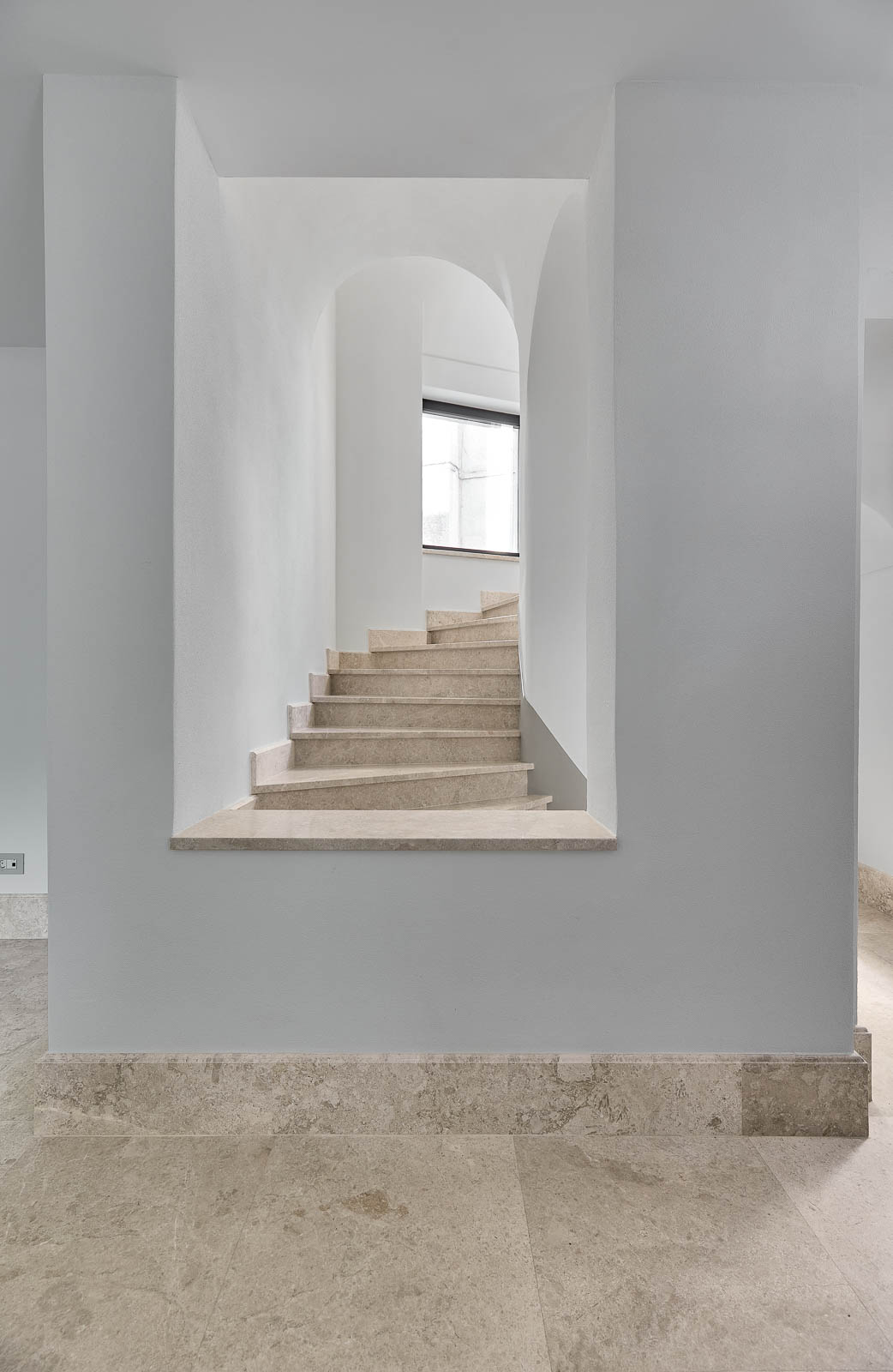 Vedere de ansamblu a proiectului, plan apropiat – Rosenthal House, București