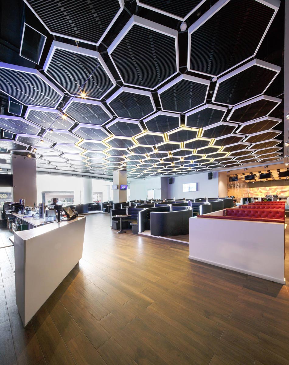 Spațiu interior al proiectului de ospitalitate – Magic Arena Sports Bar, București